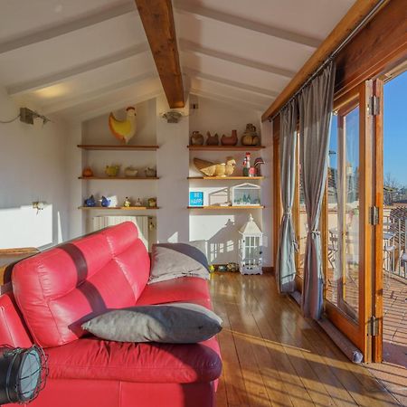 Terrazza Coccode' Spazioso Con Vista Mozzafiato! ลุคคา ภายนอก รูปภาพ