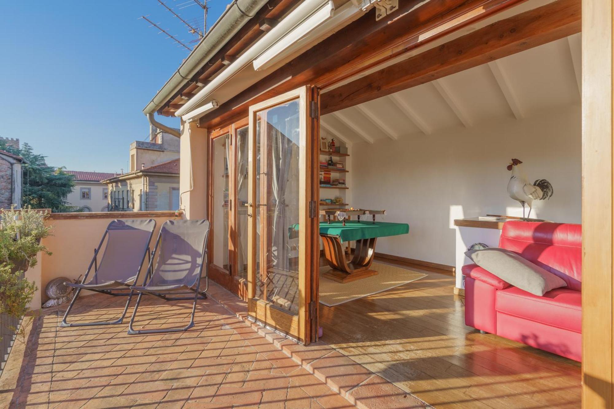 Terrazza Coccode' Spazioso Con Vista Mozzafiato! ลุคคา ภายนอก รูปภาพ