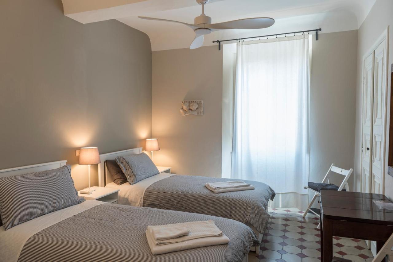 Terrazza Coccode' Spazioso Con Vista Mozzafiato! ลุคคา ภายนอก รูปภาพ